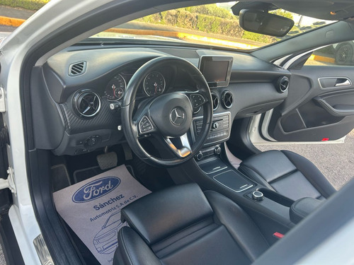 Mercedes-Benz Clase GLA 1.6 200 Cgi At