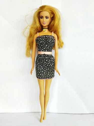 Barbie Shakira Dije Vestido Negro 2000