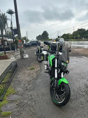 Modelo 2021 Kms: 12.300 Exosto Full System Artesanal (único