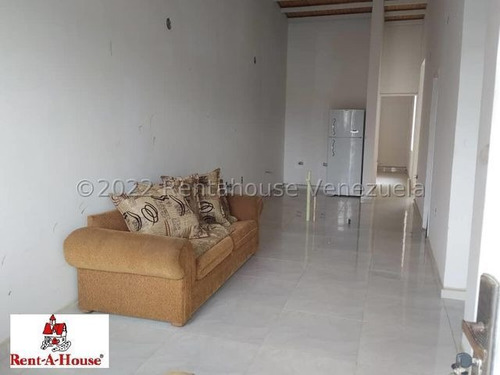 Imagen 17 de 30 de Casas En Venta Los Samanes Cabudare 22-15374 /m