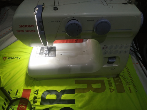 Maquina De Coser Marca Janome