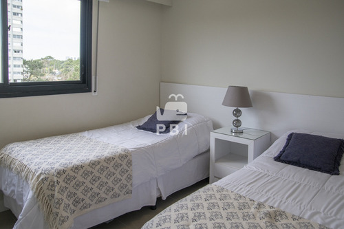 Departamento De 2 Dormitorios En Venta, Punta Del Este - Greenlife - Ref : Pbi14290