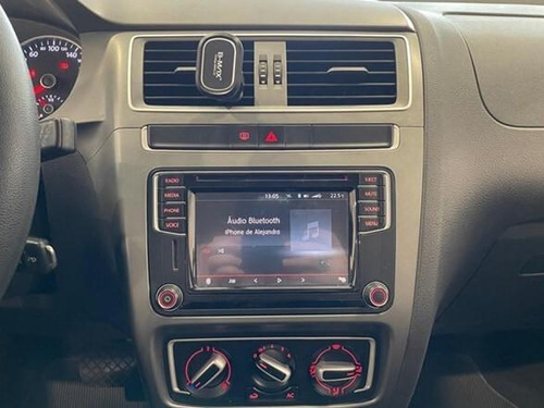 Volkswagen Fox 1.6 MSI TOTAL FLEX CONNECT 4P I-MOTION