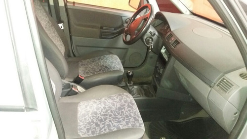 Imagem 10 de 15 de Chevrolet Meriva 1.8 Flex Completa