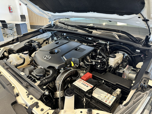 Toyota Hilux Pick-Up 2.8 Cd Srx 204Cv 4X4 At
