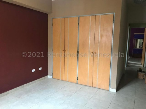 Imagen 11 de 13 de Rentahouse Vende La Trigaleña 22-5234 Yudermy M. 0414-4115155