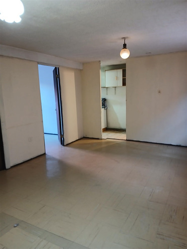 Departamento En Arriendo De 2 Dorm. Roizbatt Cerro Placeres