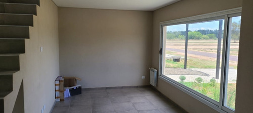 Imagen 7 de 11 de Casa En Fincas La Serena 4 Ambientes Dueño Directo