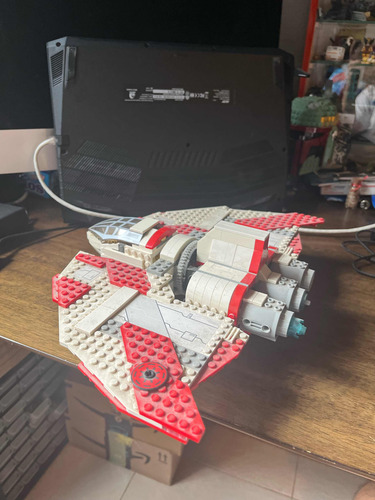 Lego Star Wars Jedi T-6 Shuttle (Usado)
