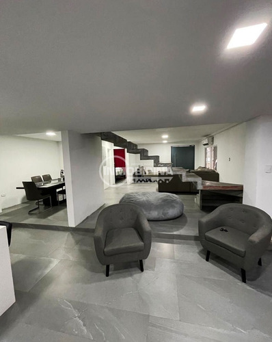 Imagen 2 de 10 de Townhouse En Venta, Puerto Ordaz - Conjunto Residencial Villas Del RiMac, Urbanizacion Rio Negro Dp