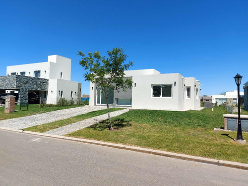 Excelente Propiedad Barrio Privado Santa Ines Canning, Esteban Echeverria