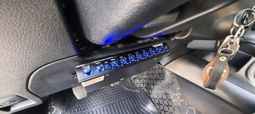 Imagen 25 de 25 de Toyota Hilux 4x4 Sr Modelo Revo Sr