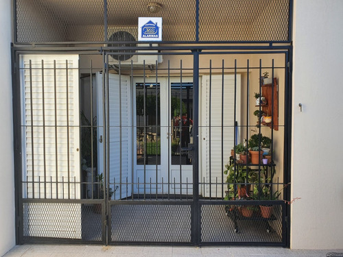 Imagen 19 de 27 de En Venta!! Hermosa Casa De 3 Ambientes Con Pileta. Excelente Estado - Junín (bs As)