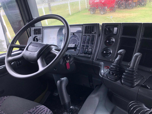 Scania P94 260