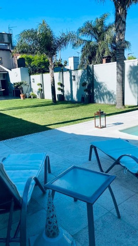 Imagen 4 de 14 de Casa En Venta En Castelar Norte