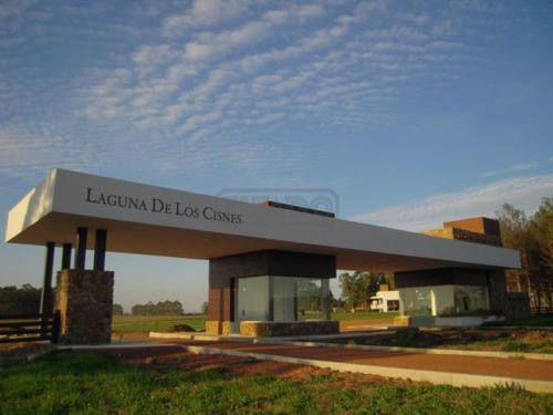 Venta Terreno Lote Barrio Cerrado Privado Laguna De Los Cisnes Vista Laguna Del Sauce Punta Del Este Maldonado