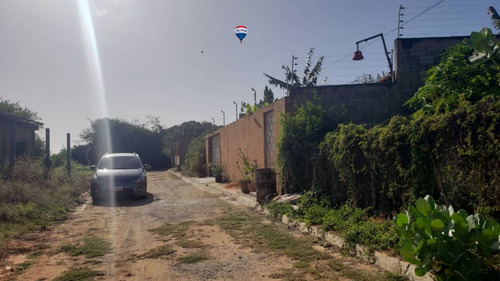 Re/max 2mil Vende Terreno En Caserío Espinoza, Atamo Sur, Mun. Arismendi, Isla De Margarita, Edo. Nueva Esparta