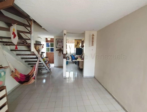 Imagen 4 de 30 de Apartamentos En Venta Almarriera Cabudare 22-14101 @m