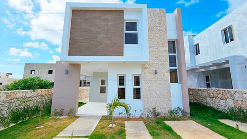 Se Vende Nueva Casa De 3 Habitaciones En El Ejecutivo, Bávar