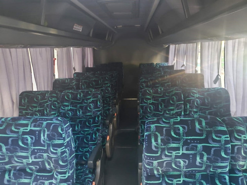 Imagen 7 de 8 de Minibus Mercedes Benz 915 2016 Saldivia 24 Asientos