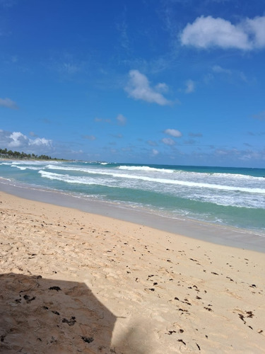 Vendo Terreno De Oportunidad De 13,684 M2 A 933 Metros De La Playa En Macao Punta Cana, Rep.dom