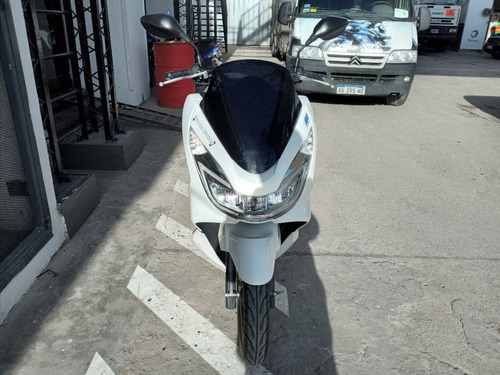 Scooter Honda Pcx 150 Usado Excelente Estado Mod 2017