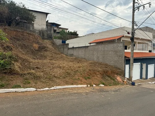Lote - Bairro Nossa Senhora Aparecida - Mariana-mg