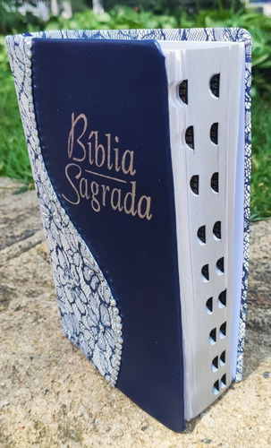 Bíblia Feminina Letra Gigante Com Harpa Promoçao