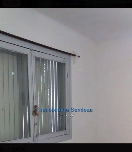 Imagen 5 de 18 de Dos Casas, Entrada Para Autos, Con Rentas. Ideal Inversores Cw173361