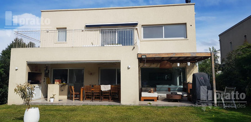 Casa En Alvear De Benavidez