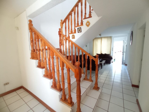 Imagen 11 de 27 de Vendo Preciosa Casa En Excelente Estado, 4 Dormitorios, Muy Cerca De San Lucas
