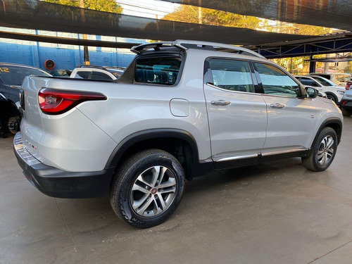 Imagem 6 de 10 de Fiat Toro Volcano 4x4 2017