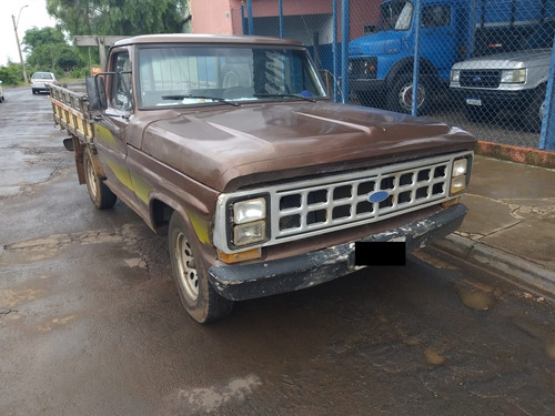 Ford F-1000 Ano 1981/ Batatais Caminhões