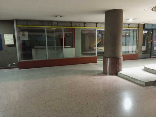 Centro Comercial En La Mejor Zona De Valencia