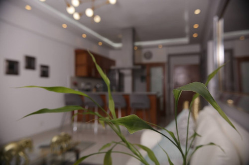Apartamento En Alquiler Amueblado, Urb. Fernandez