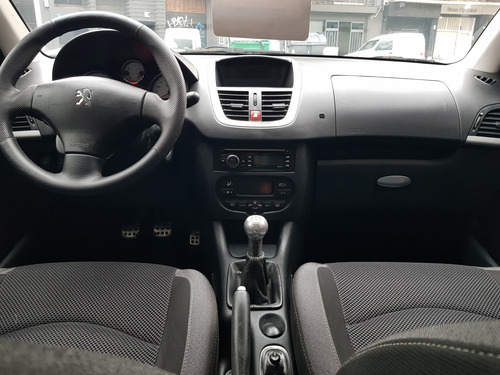 Peugeot 207 1.6 Xt
