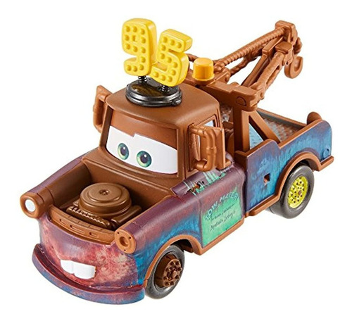 Carro Coleccionable De Cars Mater Con Sombrero #95