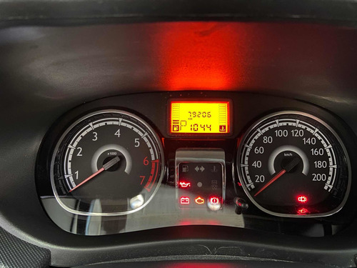 Imagem 4 de 9 de Renault Sandero 2013 1.6 16v Privilège Hi-flex Aut. 5p
