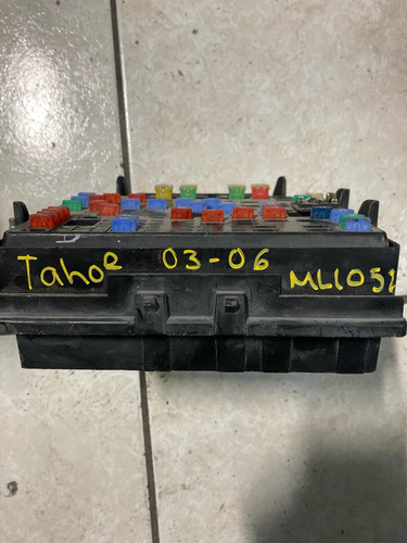 Caja De Fusibles Tahoe 2003-0615177119-01 Ml1052 (Usado)