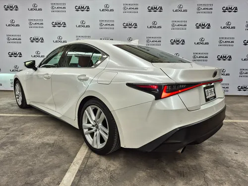 Lexus IS 4p 300 Premium L4/2.0/T Aut