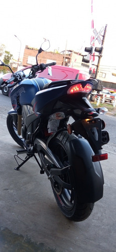 Imagen 3 de 4 de Tvs Rtr 200 Carb Led New