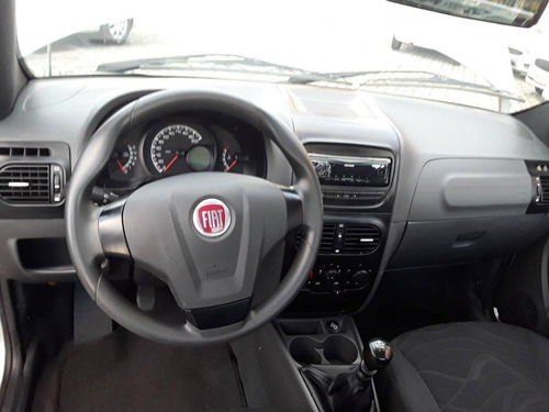 Imagem 2 de 9 de Fiat Strada 1.4 Mpi Hard Working Cs 8v Flex 2p Manual