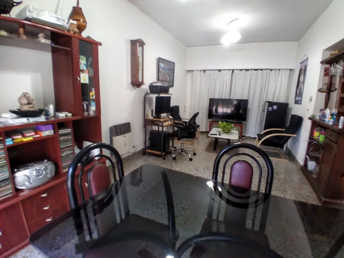 Casa 4 Amb. Garage-quincho-parrilla-pileta