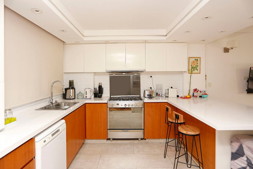 Venta Depto, Colegiales, 5 Amb Con Cochera.