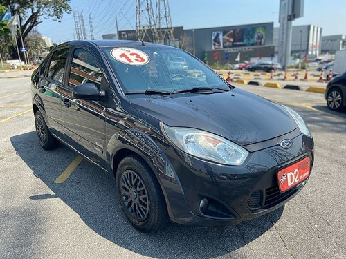 Imagem 2 de 8 de Ford Fiesta Sedan 1.6 Mpi 8v 2013