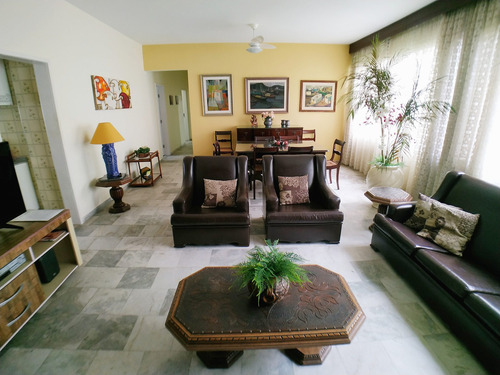 Imagem 2 de 18 de Apartamento Á Venda R$500 Mil - 4 Dormitórios - 1 Suite - 3 Banheiros - Vaga De Garagem - Praia Das Pitangueiras - Guarujá/sp - Ap04988 - 34952533