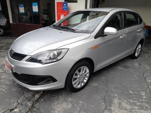 Imagem 1 de 12 de Chery / Celer Hatch Act 1.5 16v 2018 Prata