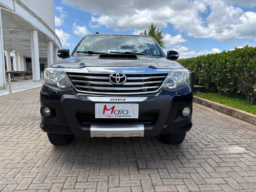 Toyota Hilux SW4 3.0 SRV 4X4 7 LUGARES 16V TURBO INTERCOOLER DIESEL 4P AUTOMÁTICO