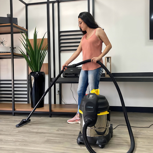 Aspirador De Pó E Água Lvc 20 Xs Inox Profissional - Lavor Cor Prateado 220v