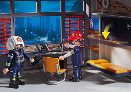 Imagen 6 de 10 de Estacion De Bomberos Playmobil Con Helicoptero - 9462